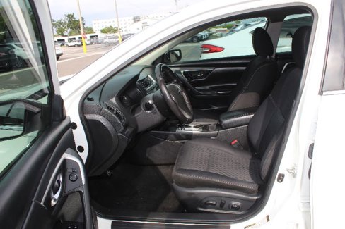 Used 2018 Nissan Altima 2.5 SV image 10