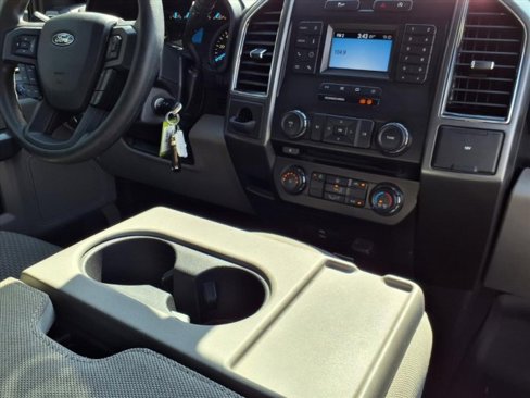 Used 2018 Ford F150 XLT image 11