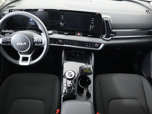 Used 2024 Kia Sportage LX image 13