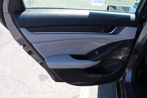 Used 2019 Honda Accord Hybrid image 11