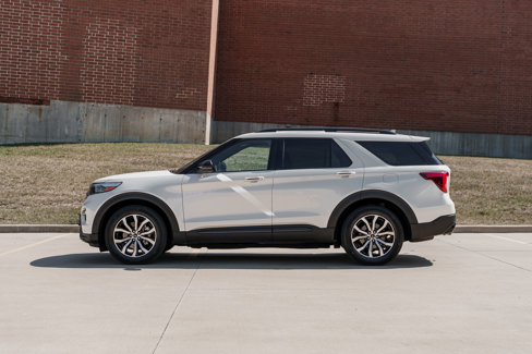 Used 2020 Ford Explorer ST w/ Premium Technology Package image 6