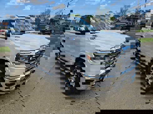 Used 2019 RAM 1500 Laramie image 5