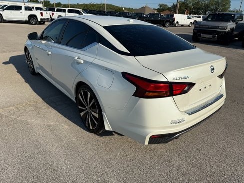 Used 2019 Nissan Altima 2.0 SR image 4
