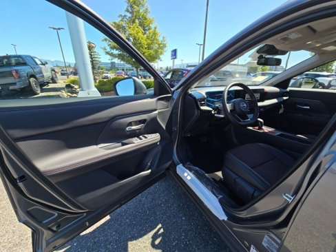 New 2025 Nissan Kicks SR image 21