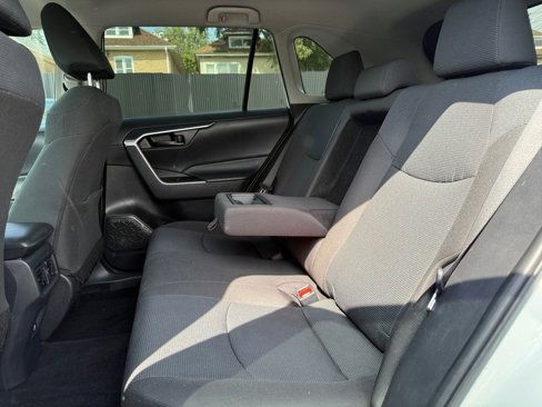 Certified 2022 Toyota RAV4 LE image 23