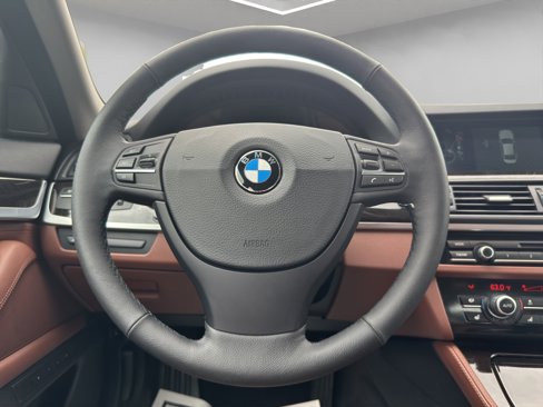 Used 2013 BMW 535i xDrive Sedan image 10