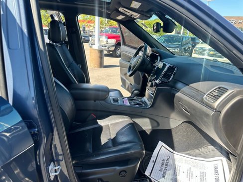 Used 2019 Jeep Grand Cherokee Limited w/ Luxury Group II image 9
