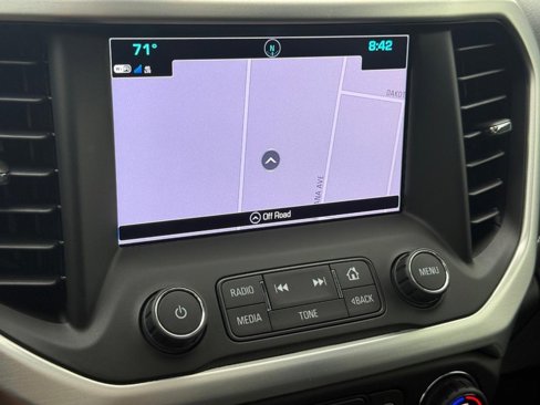 Used 2017 GMC Acadia SLT image 18