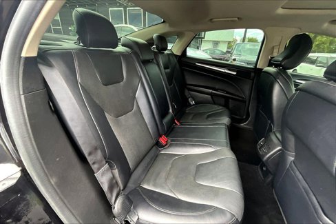 Used 2019 Ford Fusion Titanium image 26