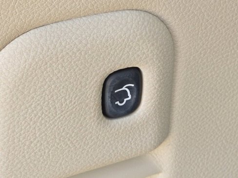 Used 2021 Jeep Grand Cherokee Limited w/ Luxury Group II image 21