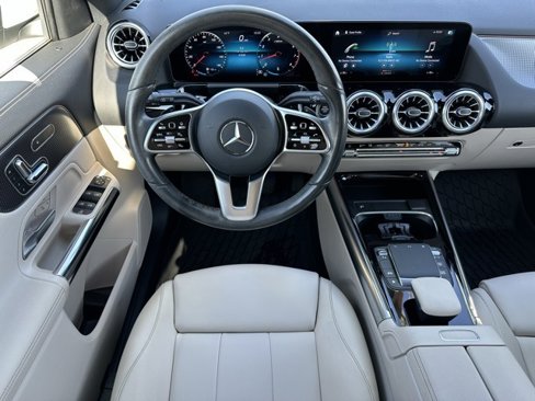 Used 2022 Mercedes-Benz GLA 250 4MATIC image 12