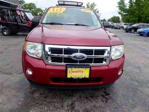 Used 2010 Ford Escape XLT image 4
