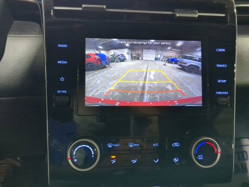 Used 2022 Hyundai Tucson SE image 27