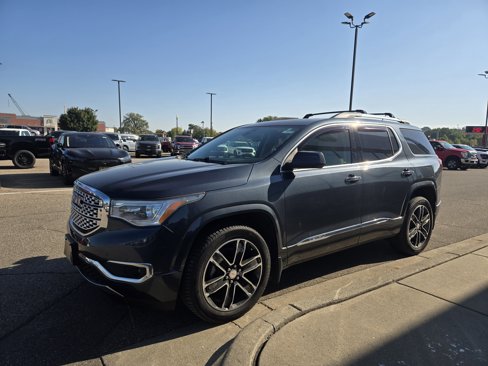 Used 2019 GMC Acadia Denali image 3
