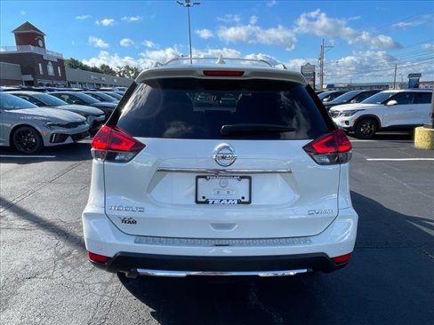 Used 2020 Nissan Rogue SV image 6