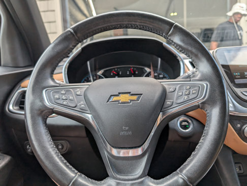 Used 2018 Chevrolet Equinox Premier image 14