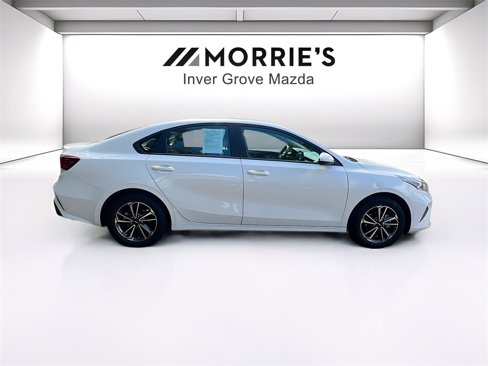 Used 2023 Kia Forte LXS image 4