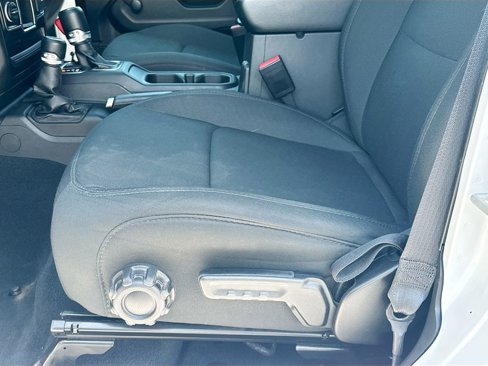 Used 2022 Jeep Wrangler Unlimited Sport image 23