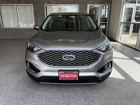 Used 2024 Ford Edge SEL image 2