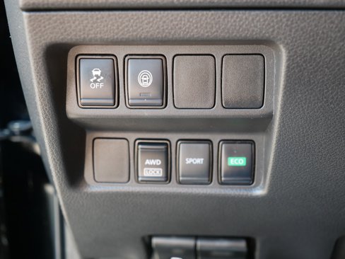 Certified 2022 Nissan Rogue Sport S image 26