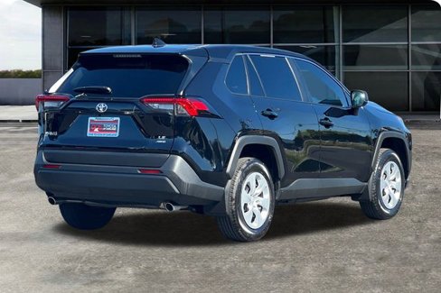 Certified 2025 Toyota RAV4 LE image 5