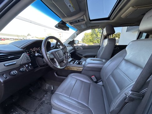 Used 2017 GMC Yukon XL Denali w/ Open Road Package image 4