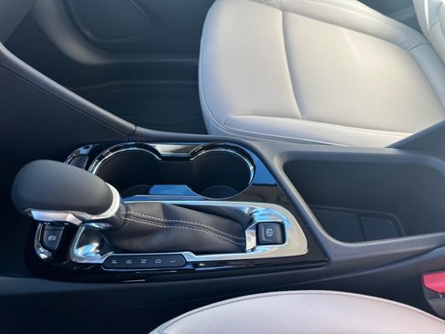 Used 2025 Buick Encore GX Sport Touring image 18