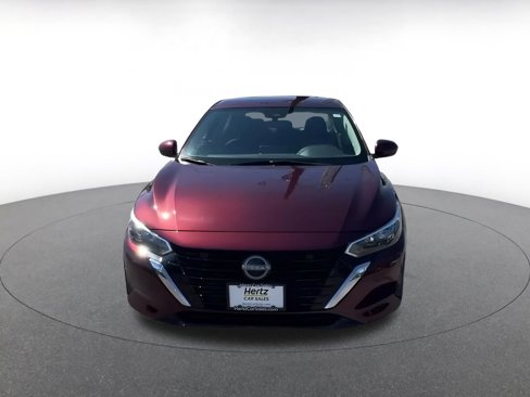 Used 2024 Nissan Sentra SV image 3