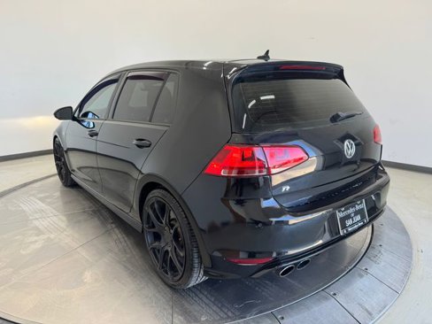 Used 2017 Volkswagen Golf R 4-Door image 8