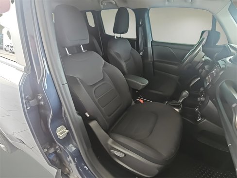 Used 2022 Jeep Renegade Latitude image 20