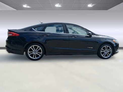 Used 2017 Ford Fusion SE w/ Equipment Group 601A image 20