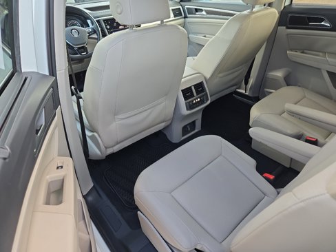 Used 2019 Volkswagen Atlas SE image 16