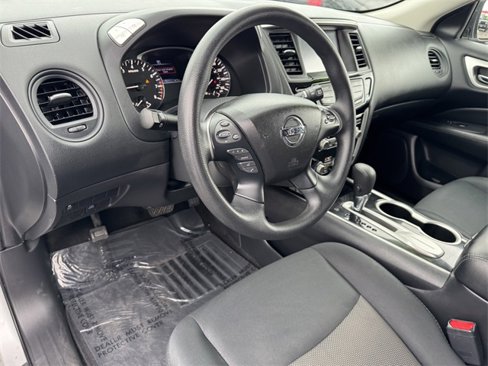 Used 2018 Nissan Pathfinder S image 15