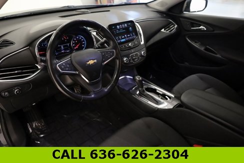 Used 2017 Chevrolet Malibu LT image 9