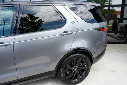 Used 2021 Land Rover Discovery S R-Dynamic image 6