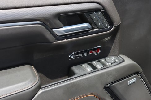 Used 2022 GMC Sierra 1500 AT4 w/ AT4 Premium Package image 18