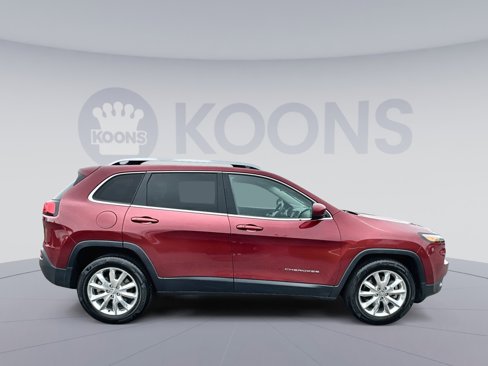 Used 2016 Jeep Cherokee Limited image 8