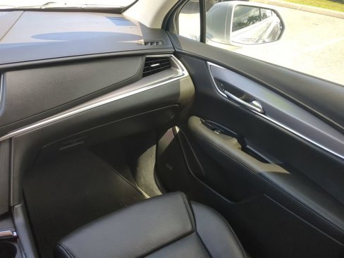 Used 2019 Cadillac XT5 Luxury image 16