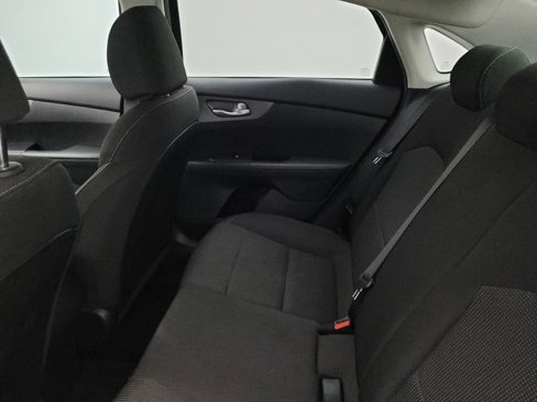 Used 2019 Kia Forte LXS image 18