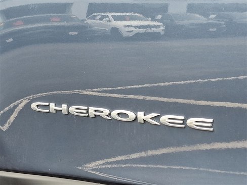 Used 2021 Jeep Cherokee Latitude Lux image 30