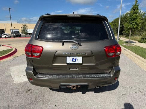 Used 2012 Toyota Sequoia SR5 image 6