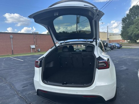 Used 2022 Tesla Model Y Performance image 40