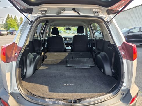 Used 2015 Toyota RAV4 LE image 24