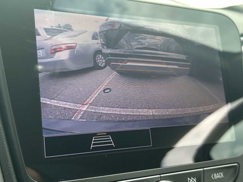Used 2022 Chevrolet Malibu LS image 22