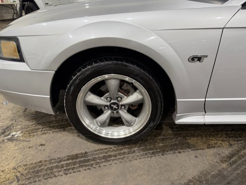 Used 2001 Ford Mustang GT image 27