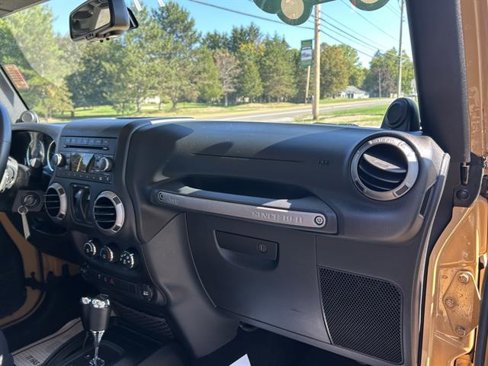 Used 2013 Jeep Wrangler Sport image 31