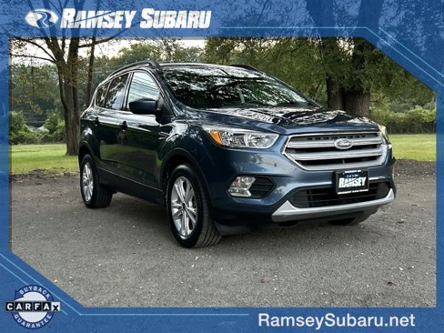 Used 2018 Ford Escape SE image 1