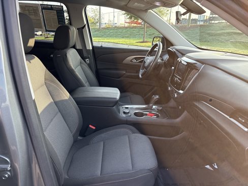 Used 2020 Chevrolet Traverse LS w/ LPO, Floor Liner Package image 25