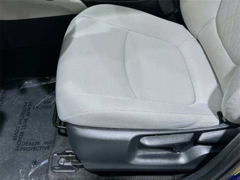 Used 2022 Toyota Corolla Cross LE image 19