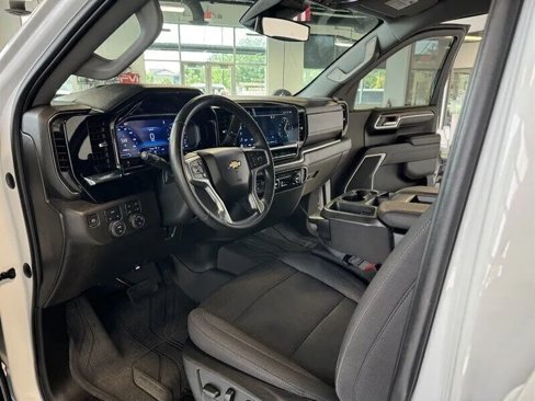 Used 2024 Chevrolet Silverado 1500 LT image 14